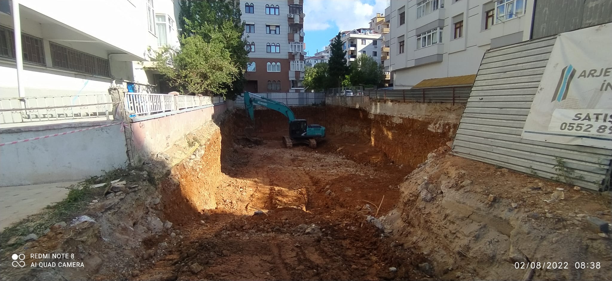 Enfa Hafriyat - İstanbul'da Kazı Makinesi ile Toprak Çıkarma